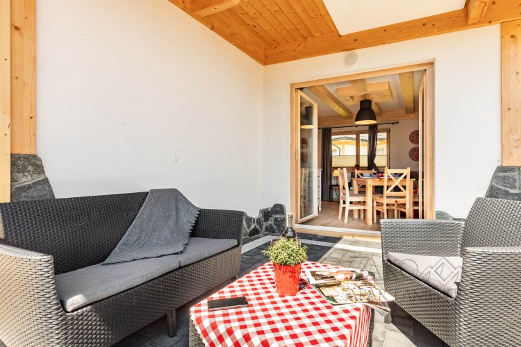 Apartament ZOBACZ GIEWONT LUX 01